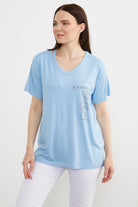 Dökümlü V Yaka Baskılı Tişört - Mavi (2) Sementa