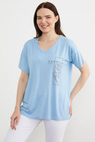 Dökümlü V Yaka Baskılı Tişört - Mavi (3) Sementa