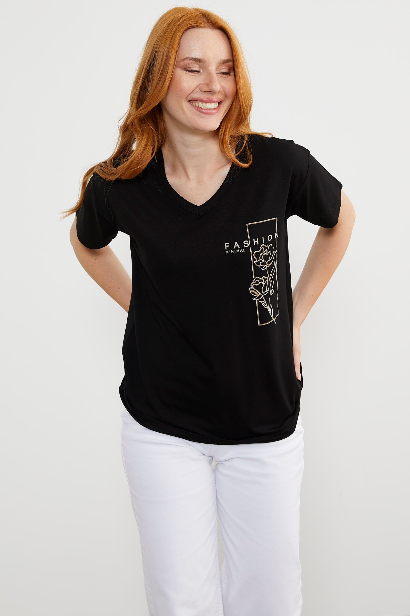 Dökümlü V Yaka Baskılı Tişört - Siyah (3) Sementa