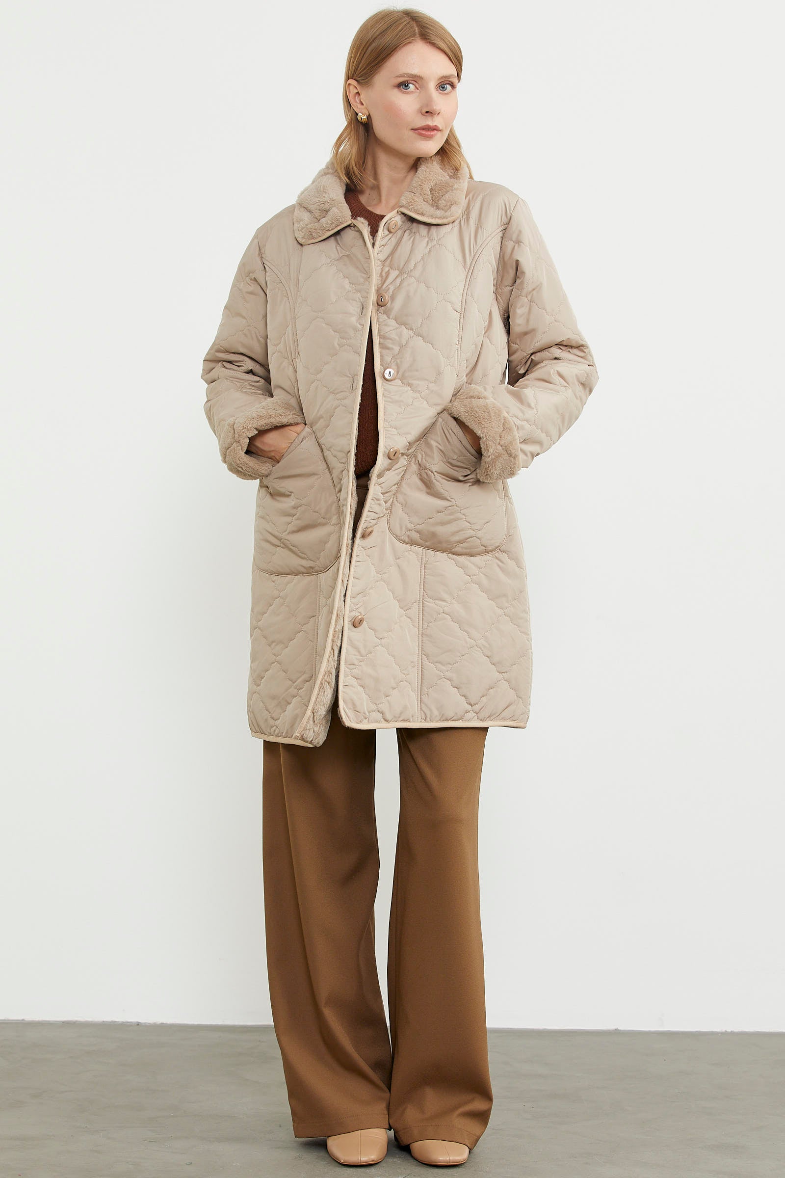 Düğmeli Kapitone İçi Peluş Mont - Açık Bej (1) Sementa