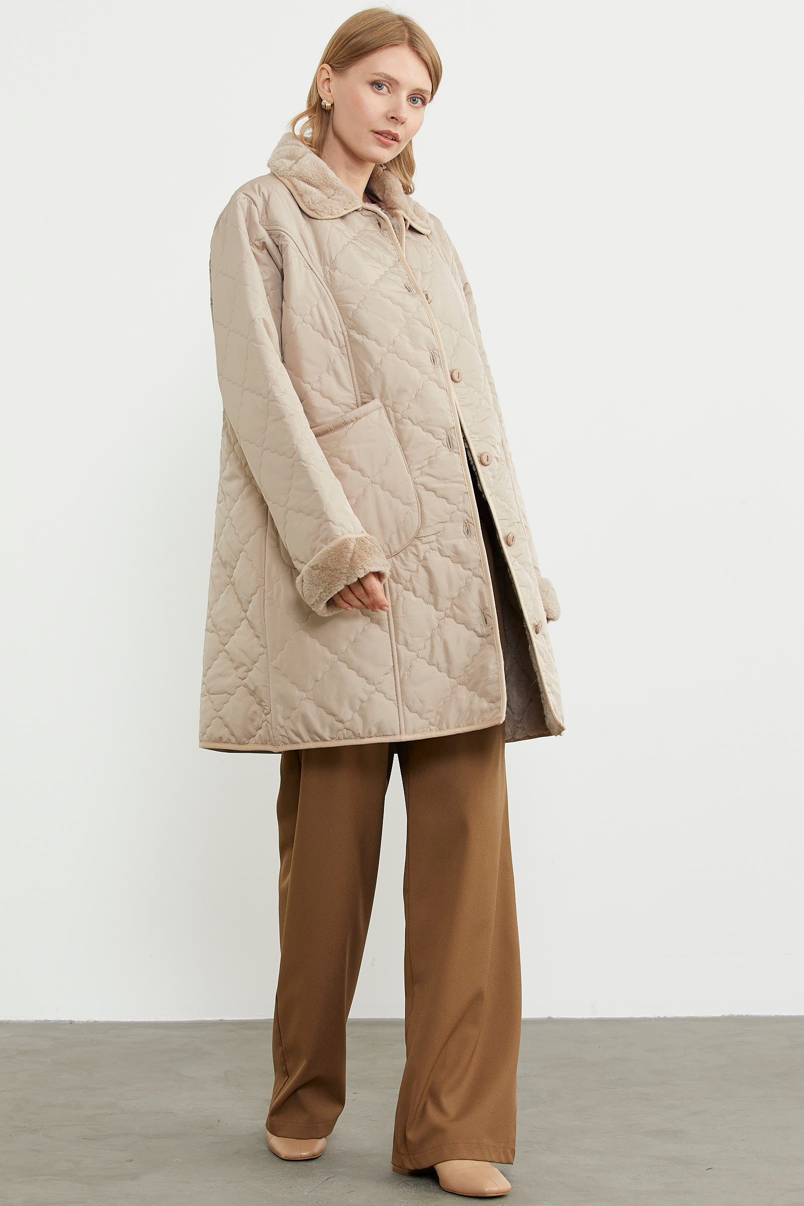 Düğmeli Kapitone İçi Peluş Mont - Açık Bej (2) Sementa