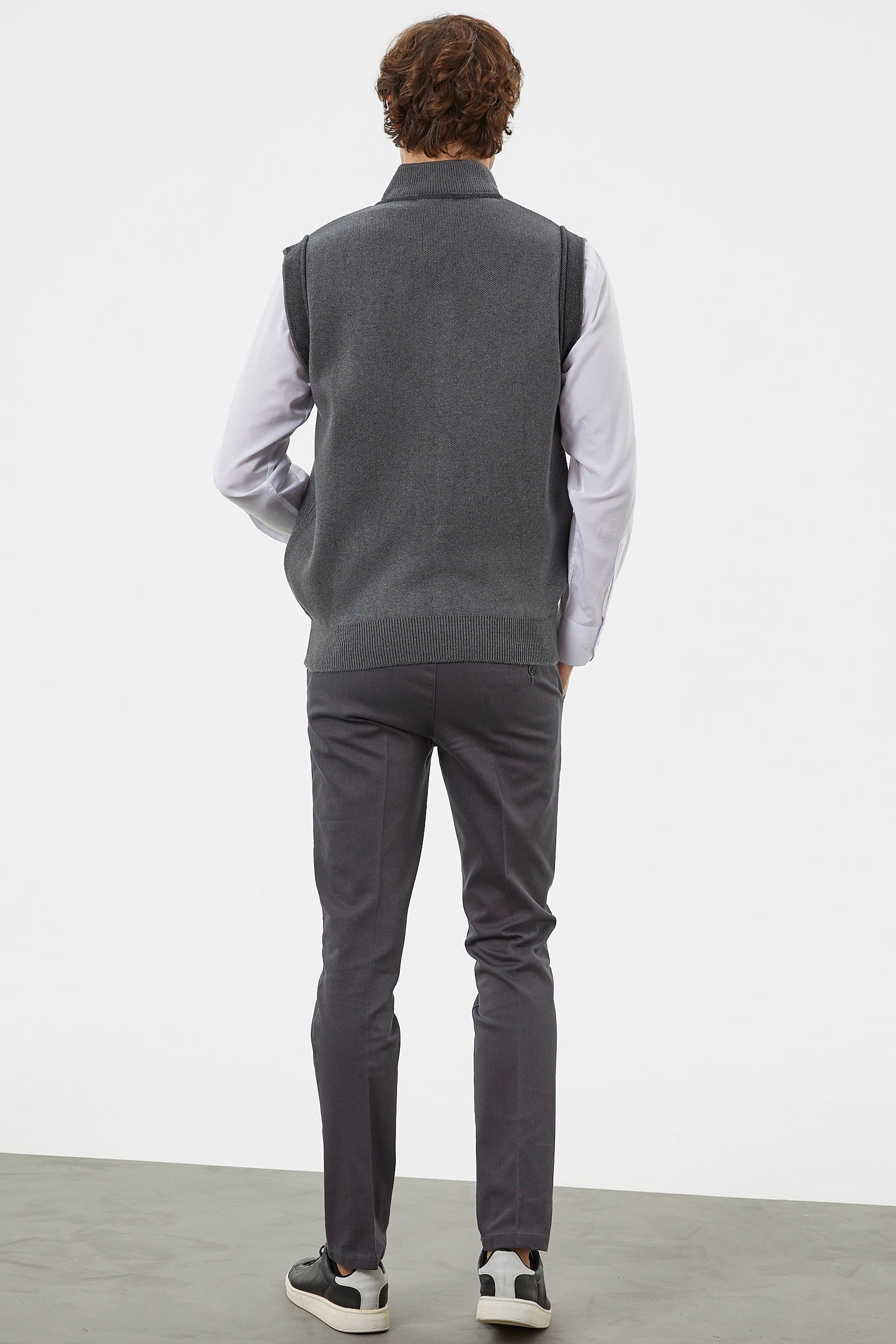 Hakim Yaka Fermuarlı Triko Yelek - Koyu Gri - Siyah (5) Sementa