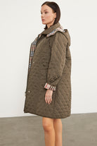 Kapüşonlu Ekose Detaylı Uzun Mont - Haki (7) Sementa