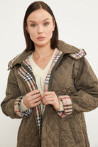 Kapüşonlu Ekose Detaylı Uzun Mont - Haki (6) Sementa