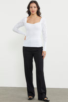 Kare Yaka Kolu Desenli Triko Kazak - Kemik (1) Sementa