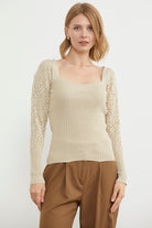 Kare Yaka Kolu Desenli Triko Kazak - Taş (1) Sementa