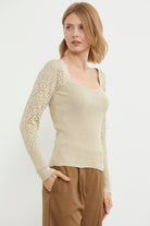 Kare Yaka Kolu Desenli Triko Kazak - Taş (2) Sementa