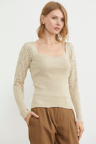 Kare Yaka Kolu Desenli Triko Kazak - Taş (3) Sementa