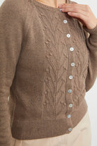 Motifli Düğmeli Kısa Triko Hırka - Vizon (4) Sementa