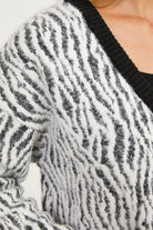 Renk Kombinli Yumoş Triko Hırka - Siyah (7) Sementa