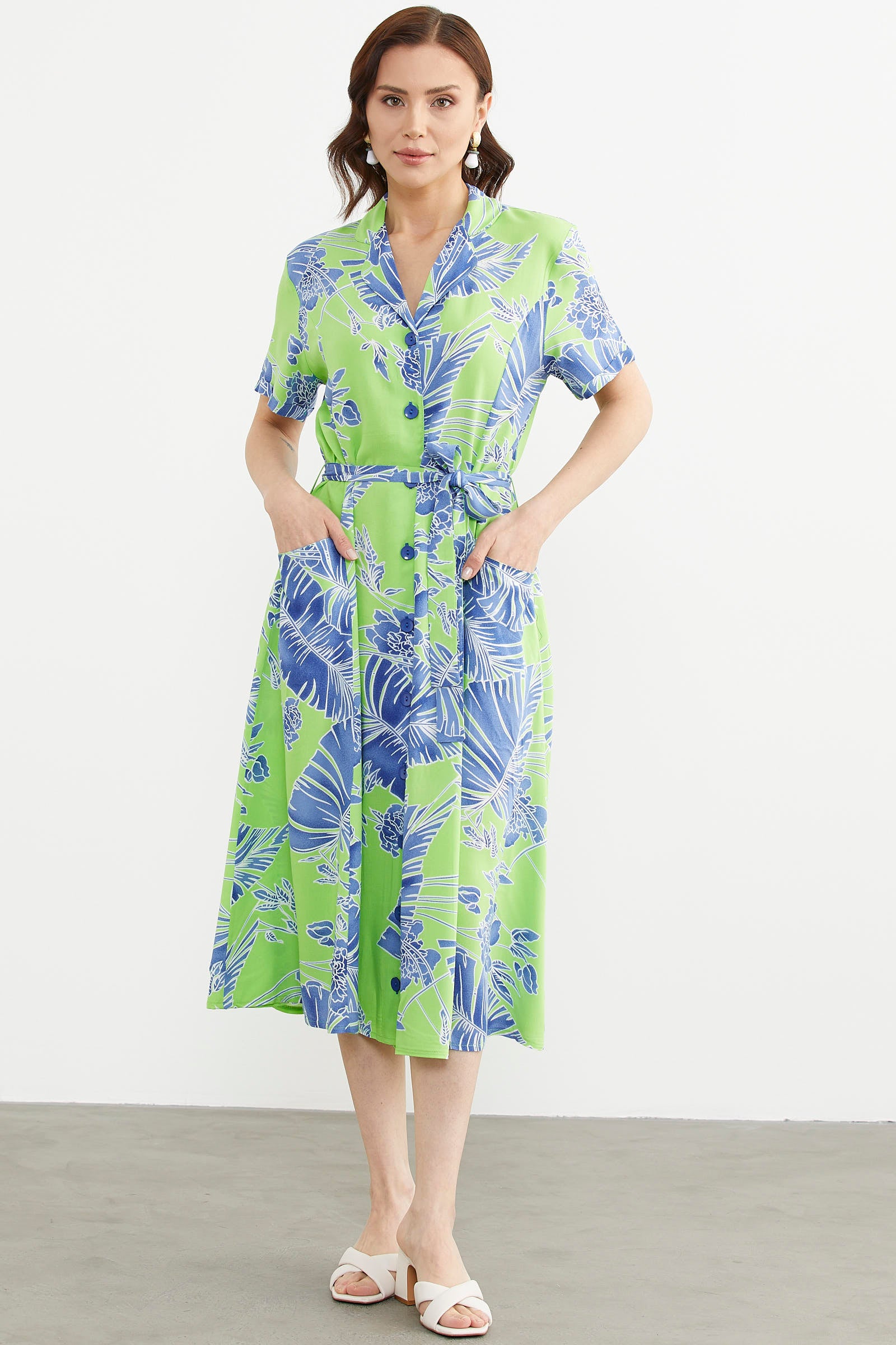 Renkli Yaprak Desenli Elbise - Yeşil (1) Sementa