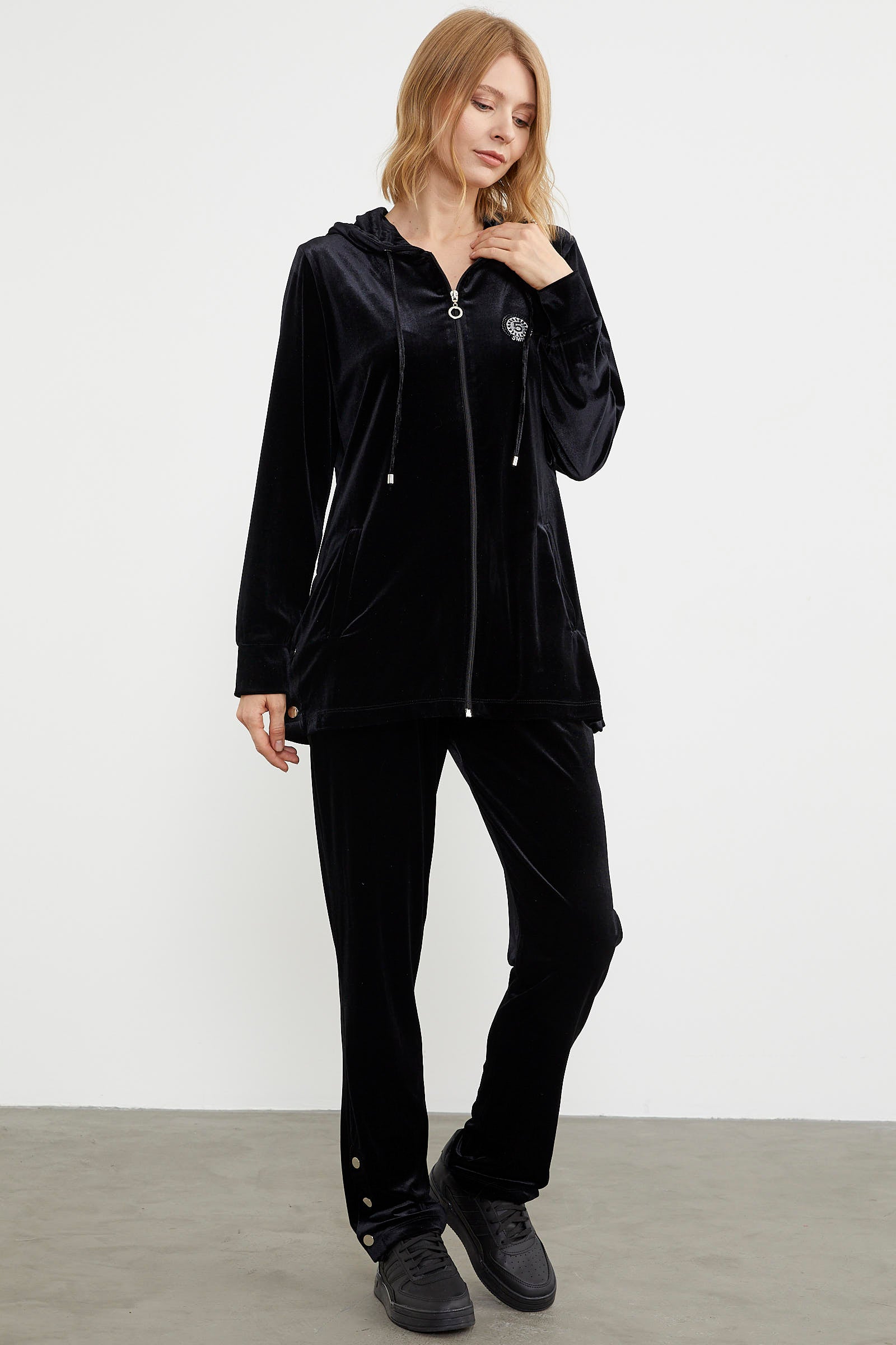 Tam Fermuarlı Tunik Boy Kadife Eşofman Takım - Siyah (2) Sementa