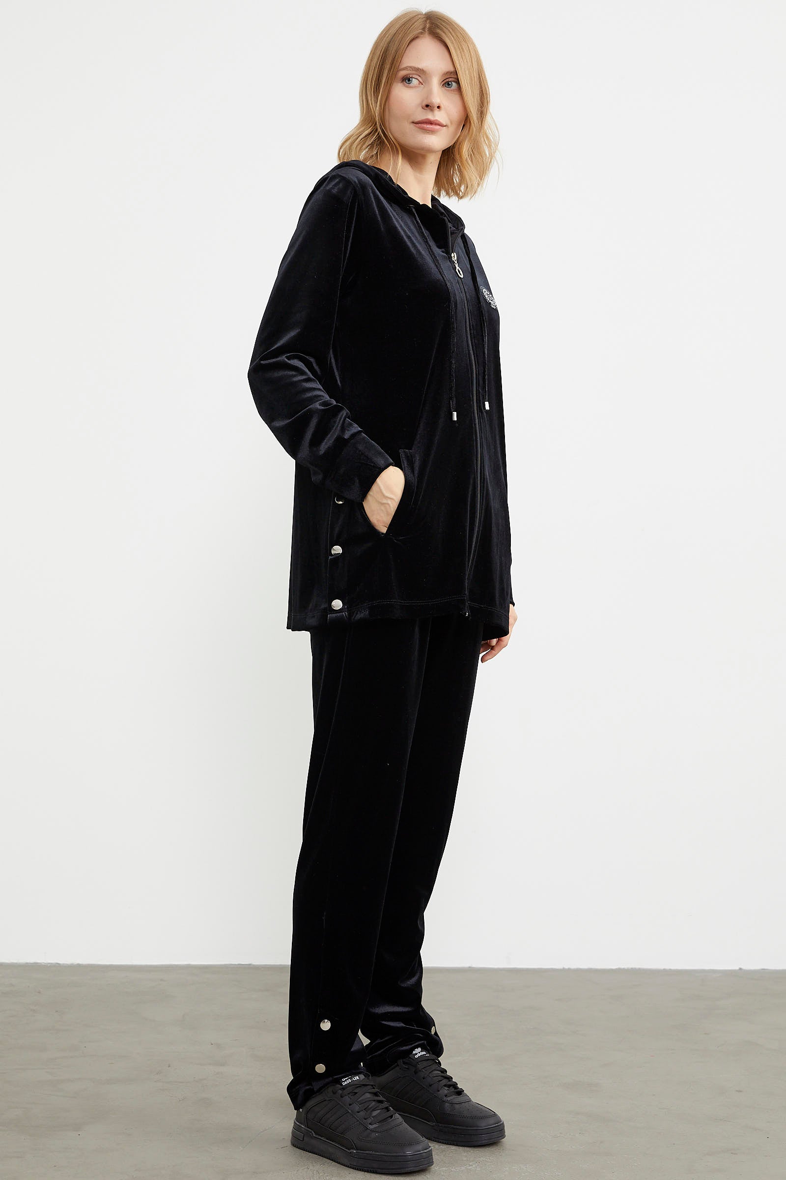 Tam Fermuarlı Tunik Boy Kadife Eşofman Takım - Siyah (5) Sementa