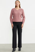 V Yaka Motifli Yünlü Triko Kazak - Gül - Sementa