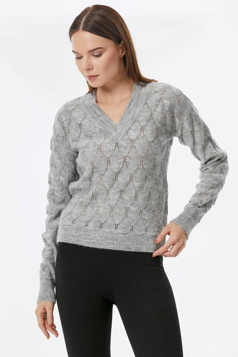 V Yaka Yaprak Desenli Triko Kazak - Açık Gri (4) Sementa