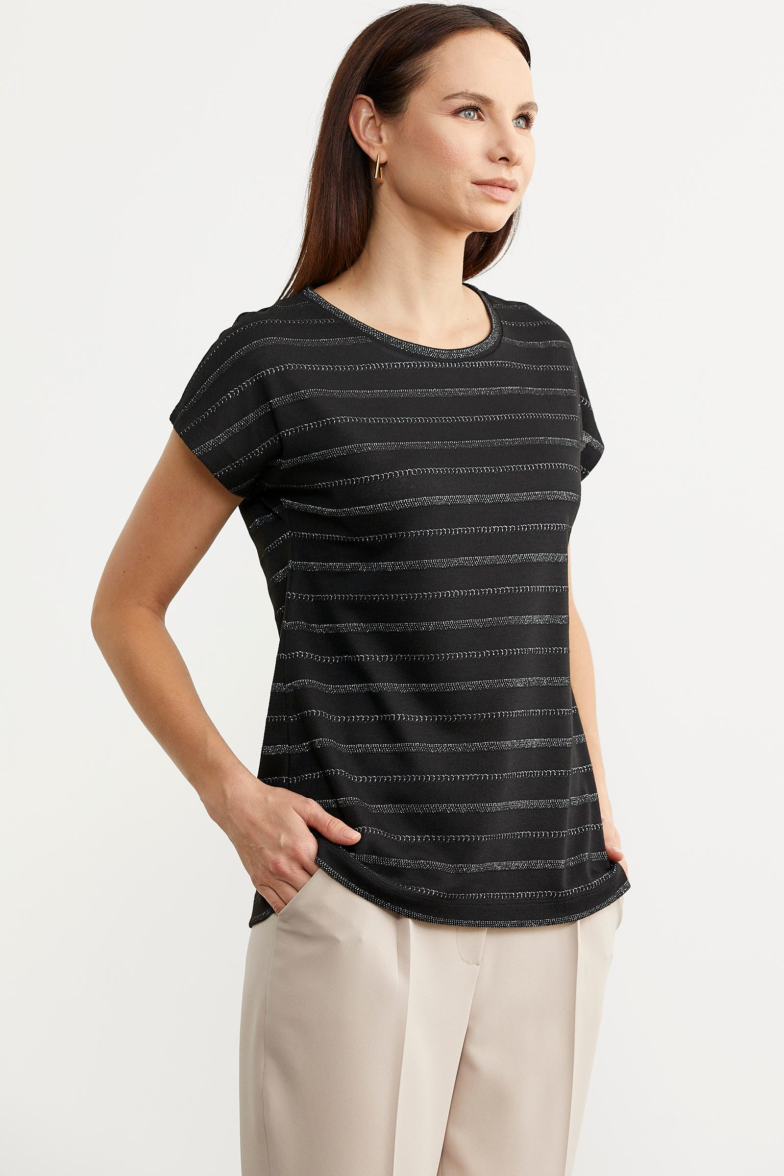 Yarasa Kol Çizgi Geçişli Tişört - Siyah (4) Sementa