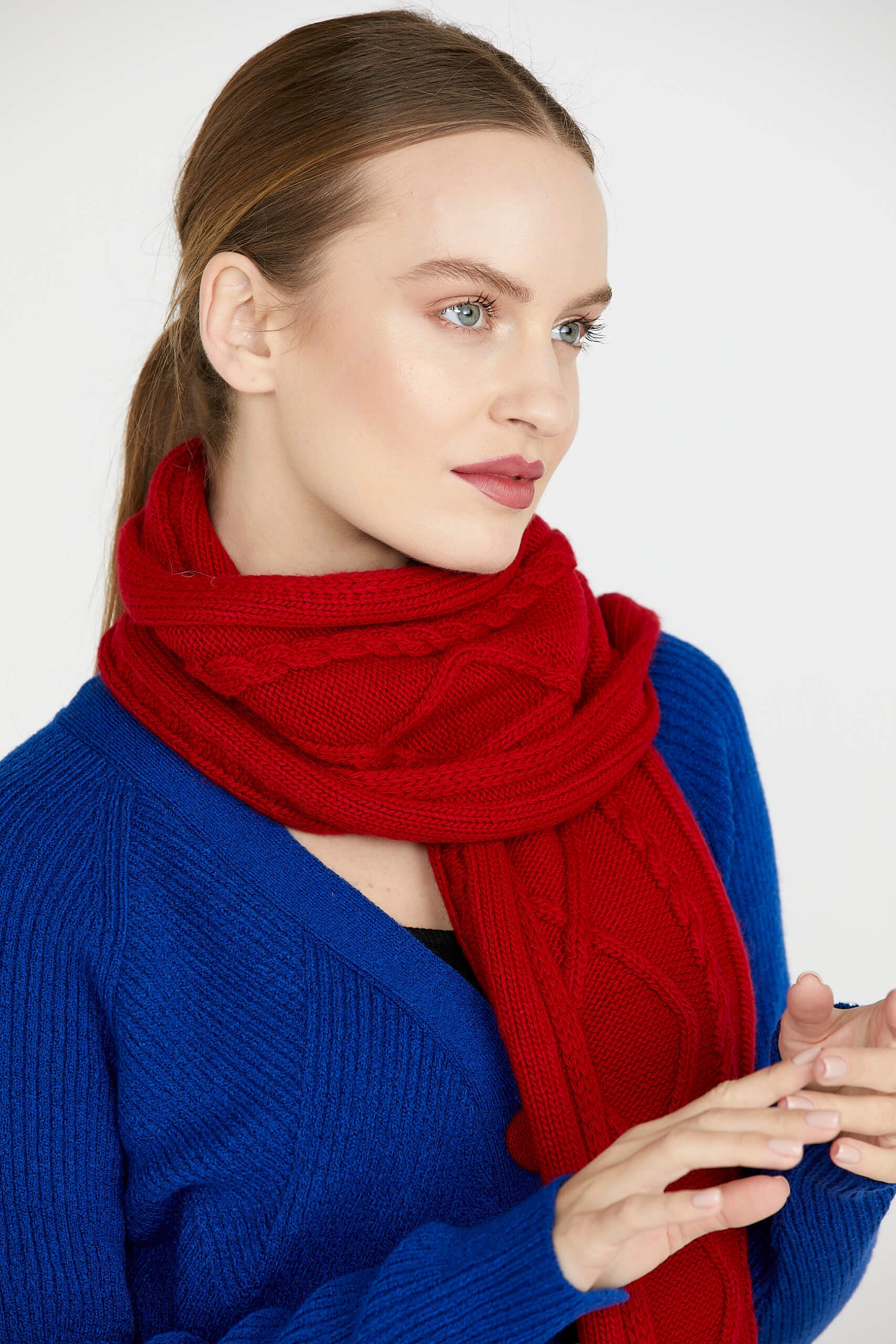 [新品]kamiya Gradient Knit Scarf - RED Knitted Scarf - Red – SEMENTA