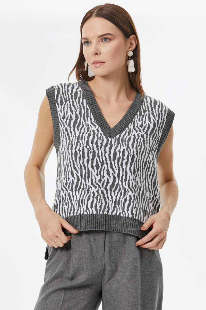 V Yaka Desenli Triko Süveter - Gri (1) Sementa
