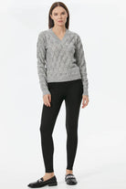 V Yaka Yaprak Desenli Triko Kazak - Açık Gri (1) Sementa